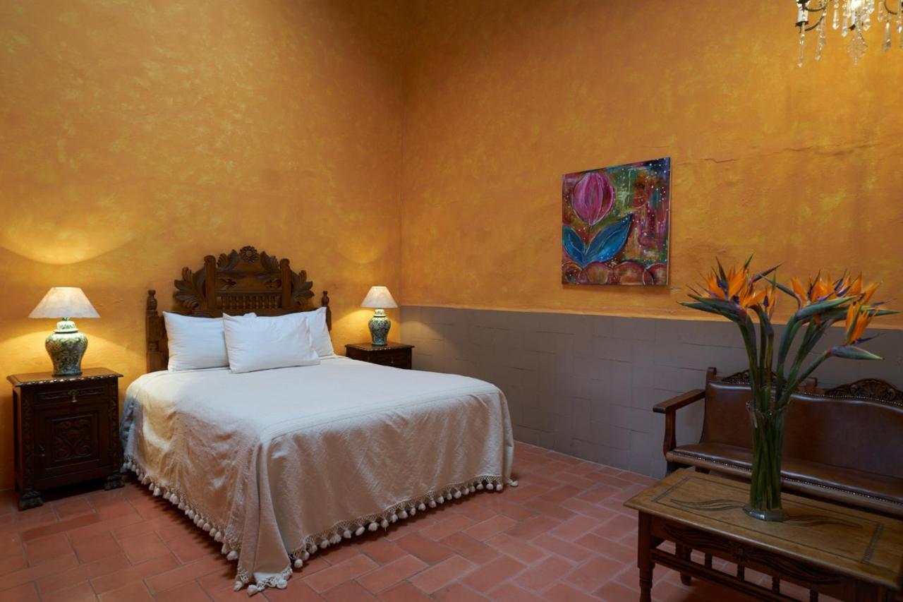 Bed and Breakfast Casa Carmen Альенде Экстерьер фото